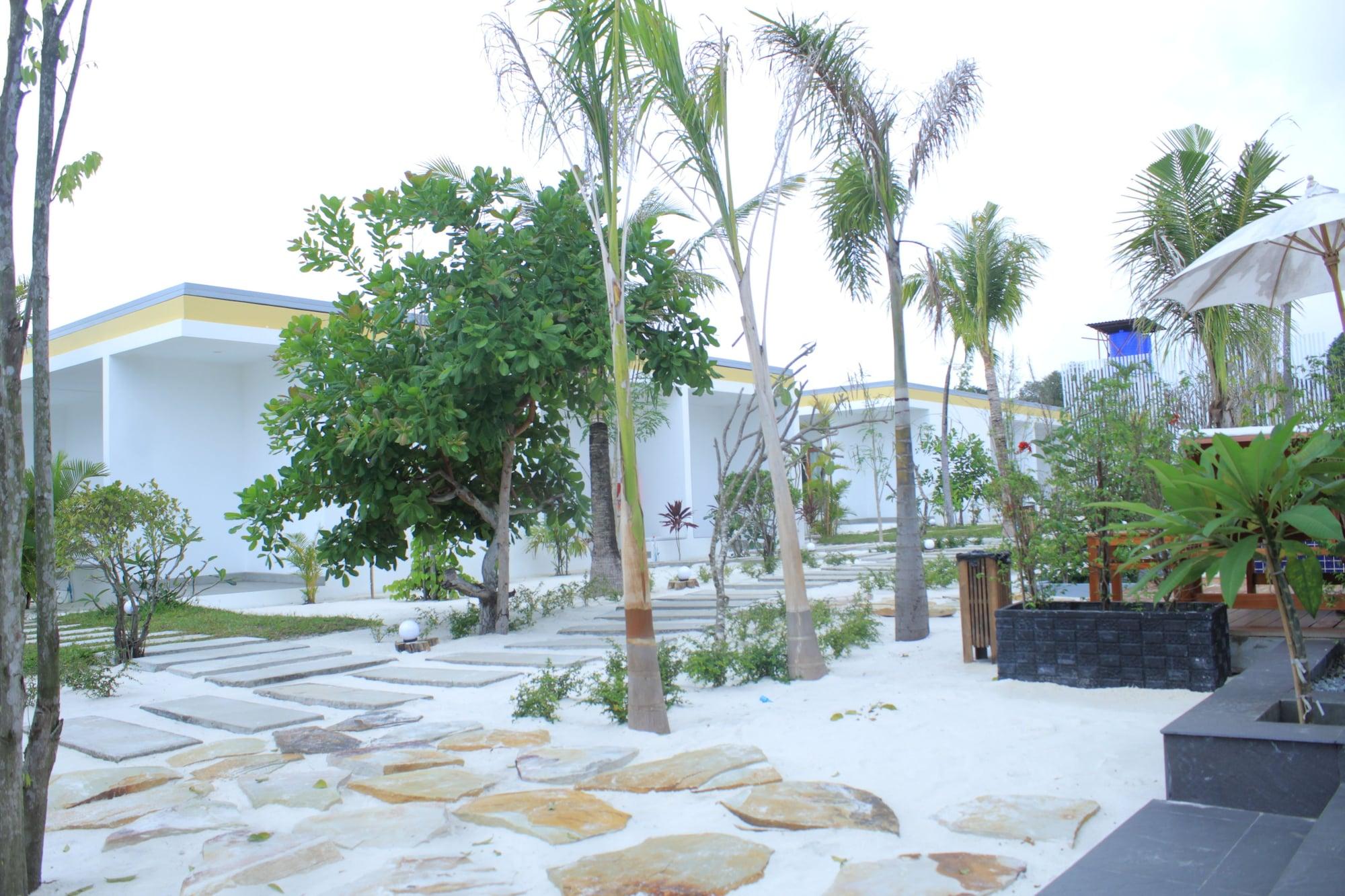 Long Set Resort Kaoh Touch Bagian luar foto