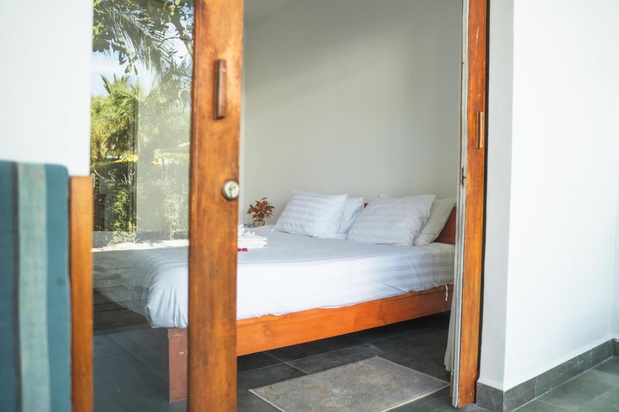 Long Set Resort Kaoh Touch Bagian luar foto