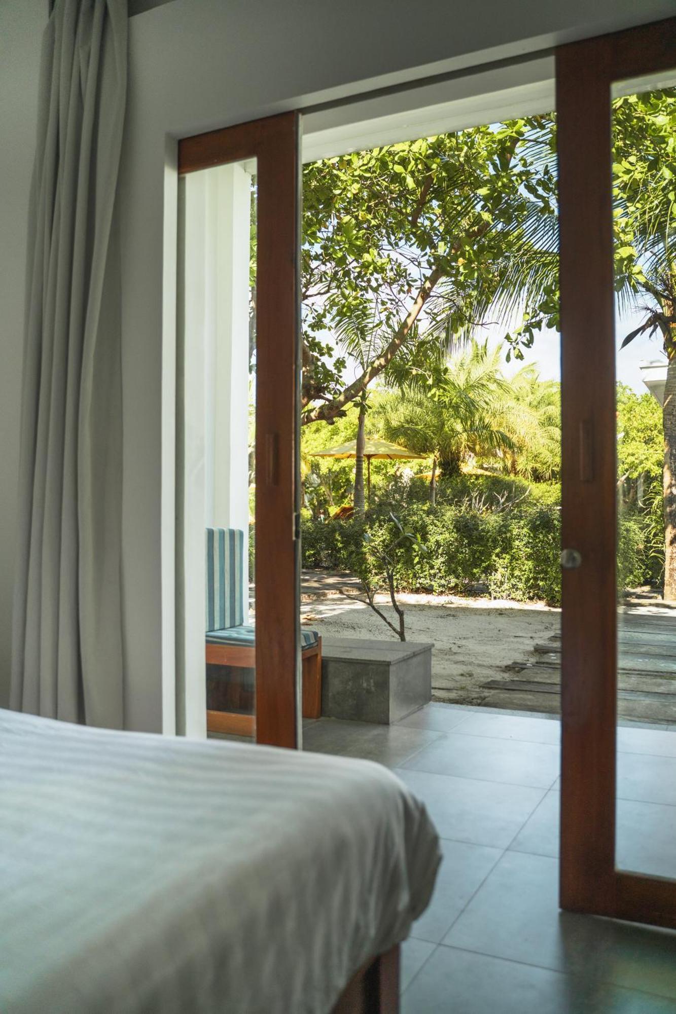 Long Set Resort Kaoh Touch Bagian luar foto