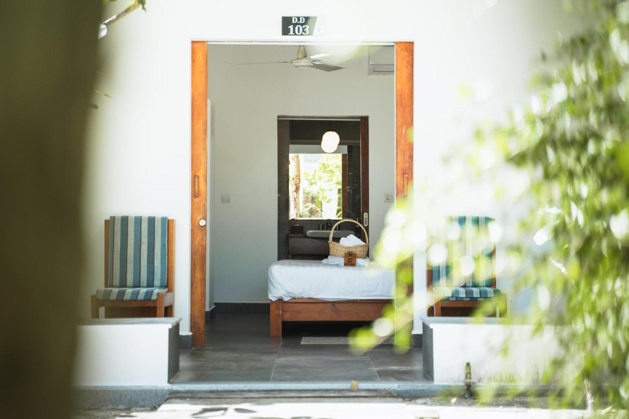 Long Set Resort Kaoh Touch Bagian luar foto