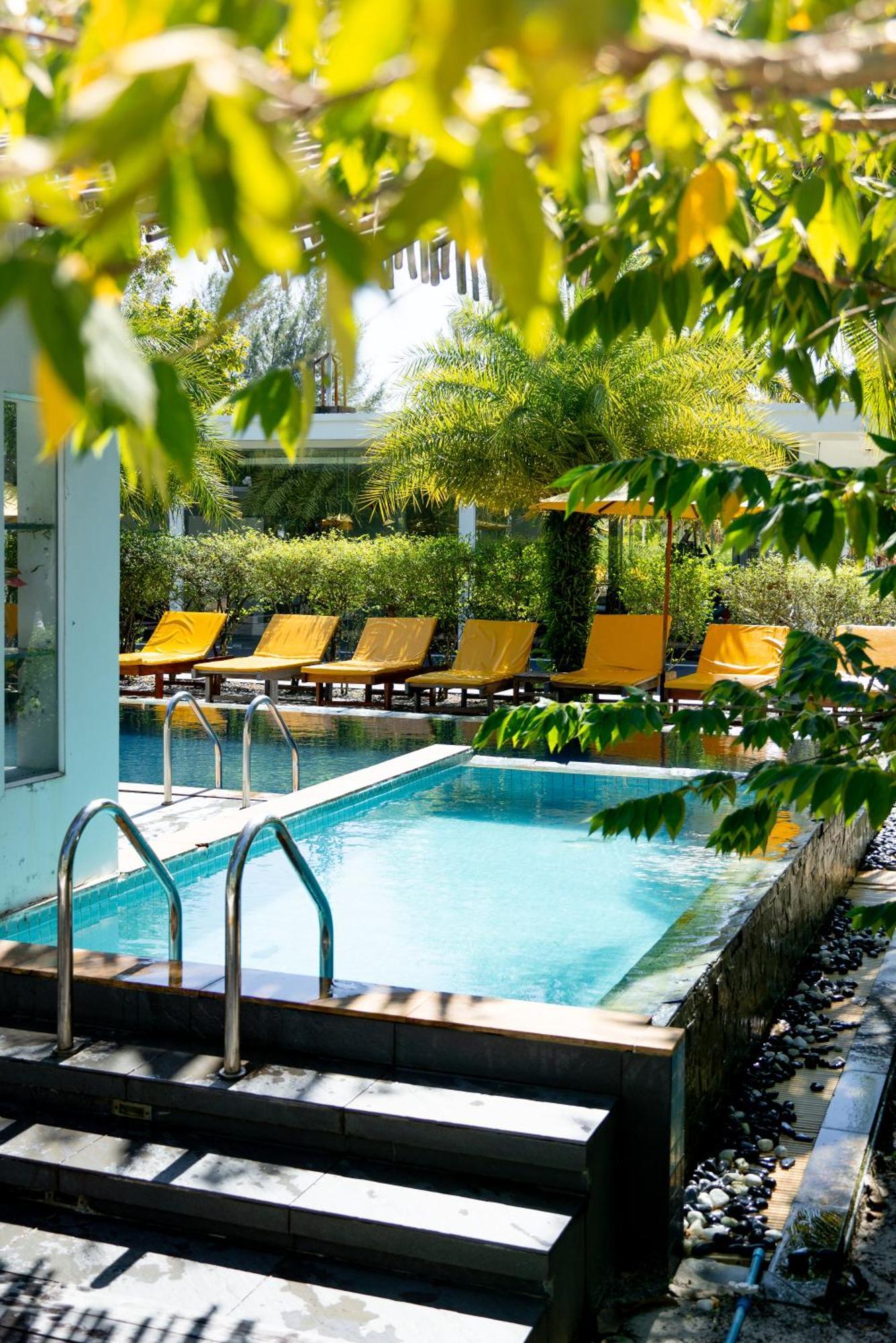 Long Set Resort Kaoh Touch Bagian luar foto