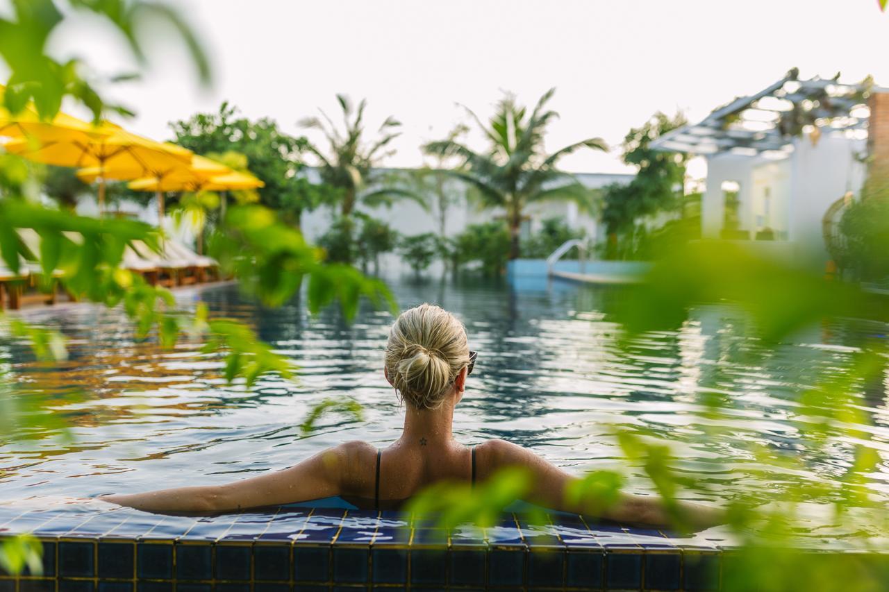 Long Set Resort Kaoh Touch Bagian luar foto